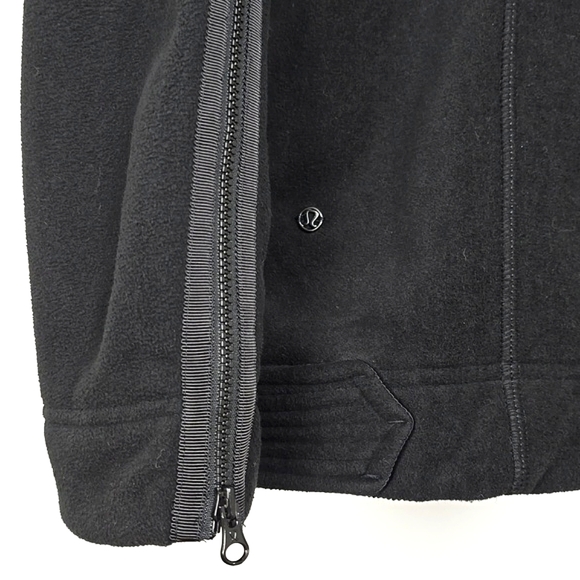 Lululemon Women's Moto Jacket Black Thick Soft Fleece Loose Fit Long Length Sz 4 - Picture 9 of 15